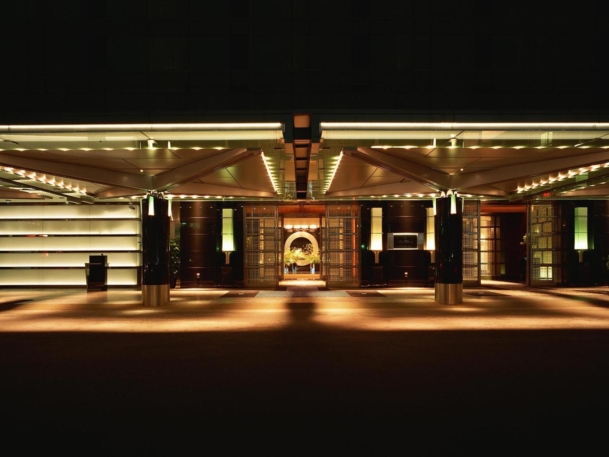 Hotel New Otani Tokyo The Main Luaran gambar The entrance of the hotel